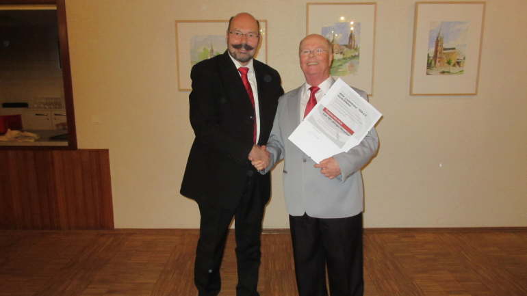 CVNRW Urkunde berreicht durch den 2.Vorsitzende K.P. Langhammer